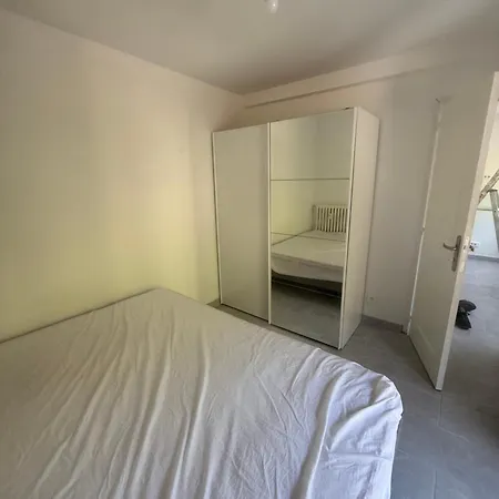 Apparently 2 Bedrooms شقة نيس