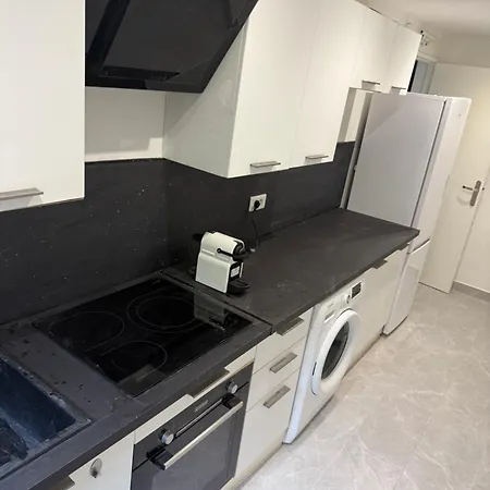 Apparently 2 Bedrooms